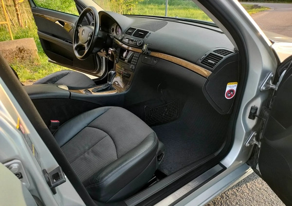 Mercedes-Benz Klasa E cena 21900 przebieg: 370000, rok produkcji 2007 z Rzeszów małe 436